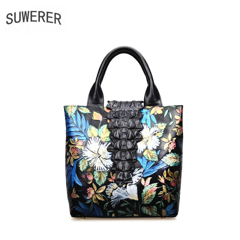

2019 new leather handbag retro embossed Chinese style large capacity leather middle-aged female bag branded handbag