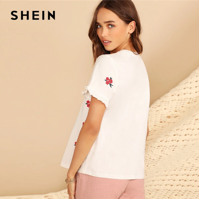 SHEIN Футболка С Цветочной Вышивкой И Оборками Весенняя Современная Женская
