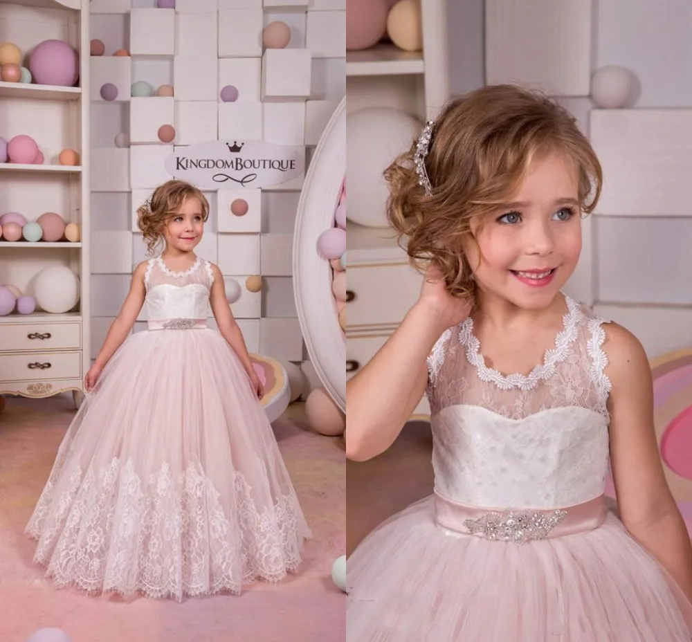 

New Princess Puffy First Communion Dress with Belt 2017 Flower Girls Dresses for Wedding Lace Tulle White Ivory Pink Custom