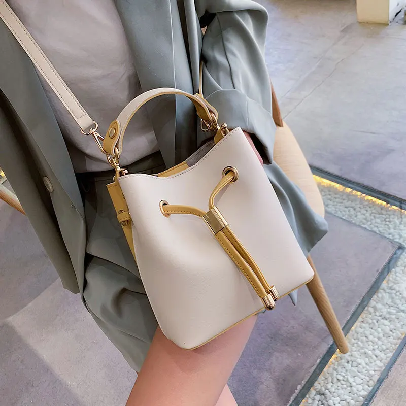 

Simple Women's Designer Handbag Fashion Drawstring Crossbody Bag Brand Bucket Bag for Women Casual Wild Ladies Shoulder Bag