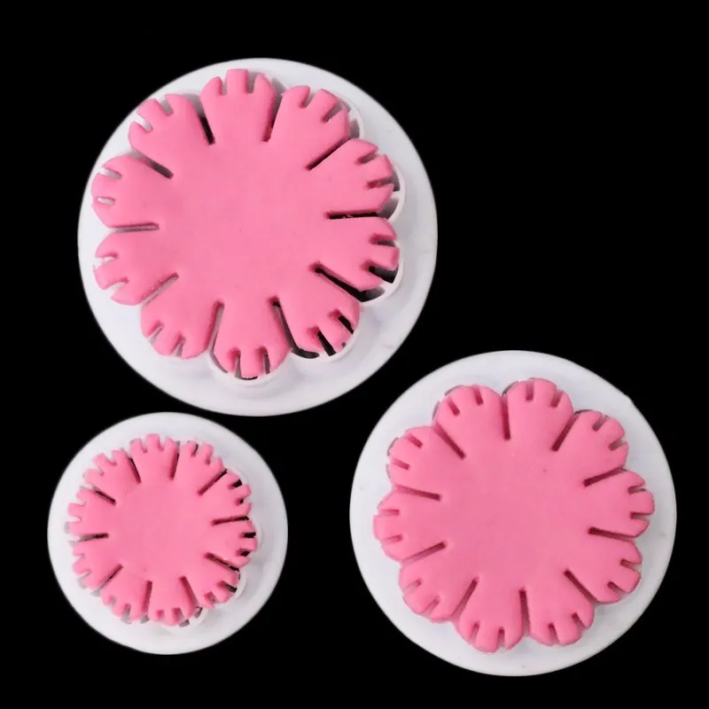 

3PCS Carnation Shape Plastic Baking Mold Kitchen Biscuit Cookie Cutter Pastry Embossing Die Fondant Cake Decorating Tools
