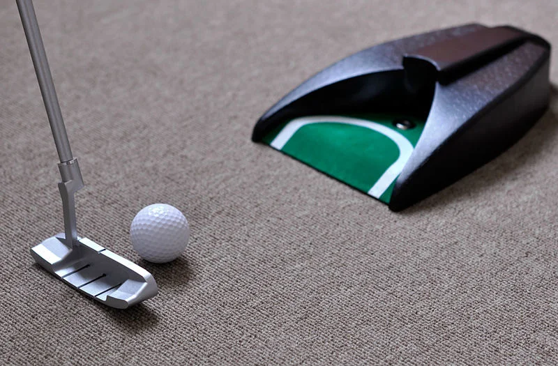 2017 New Home Indoor Golf Training Set Auto Putting Cup Ball 2017 New Home Indoor Golf Training Set Auto Putting Cup Ball Return System Zinc Alloy Putter Aids In Accessories From Sports