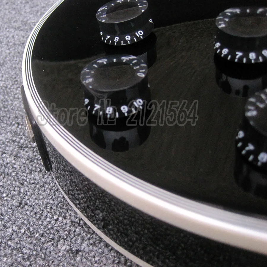 Nuevo estilo Vibratone Tremolo negro GUITARRAS eléctricas Hardware de oro pastillas 3 H China de GUITARRAS