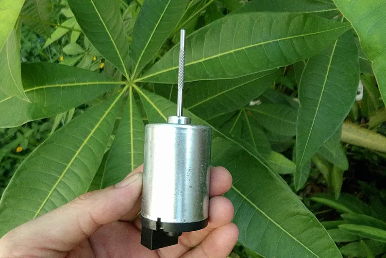 DC12V-24V 4000-8300 об/мин Миниатюрный Постоянного тока постоянный магнит мотор двери автомобиля и окна мотор/электроинструменты/DIY Аксессуары