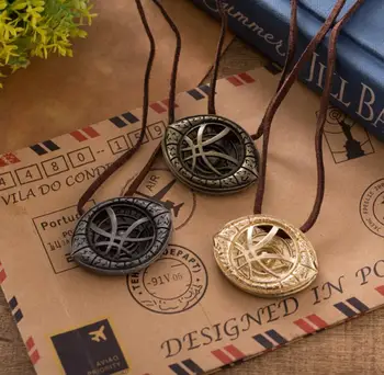 

Marvel Superhero Figure Doctor Strange Eye of Agomotto Necklace Toys Metal Avengers Cospay Tools Doctor Strange Necklace Toy