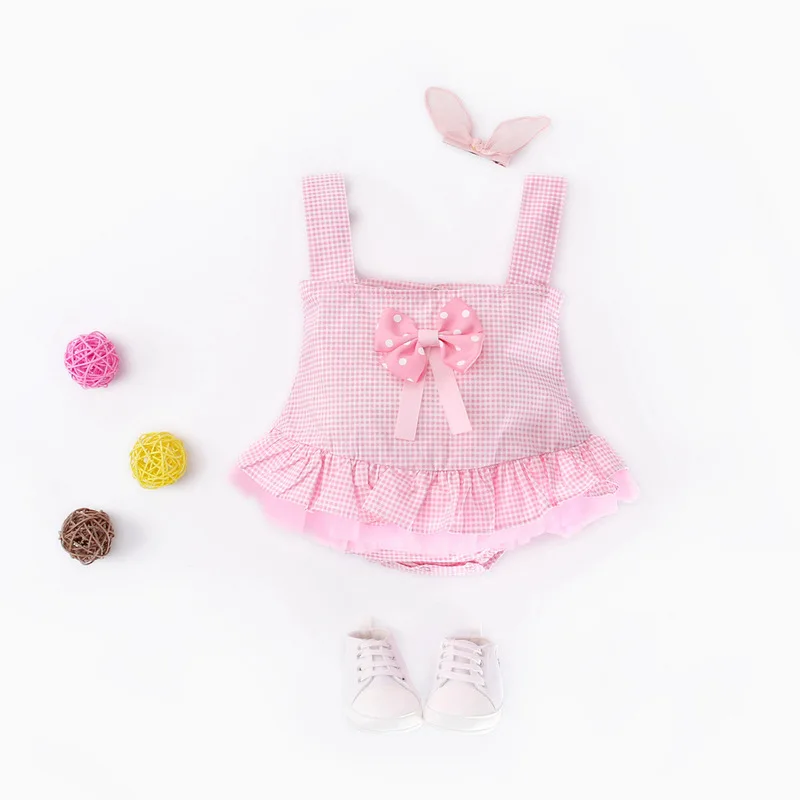 

Cukoe Sweet Newborn Baby Bodysuits Clothes with Bow Girls Plaid Clothing 0-3T Flower Pink Overall with Pleated Skirt