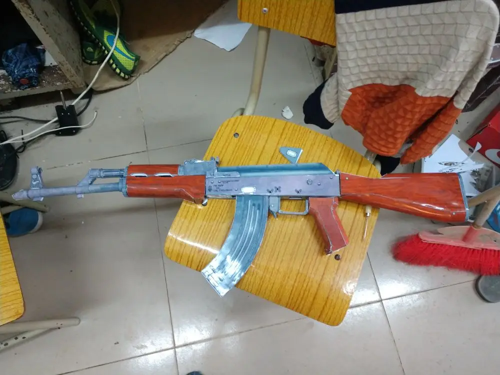 1:1 87 см бумажное производство собранная AKM Игрушечная модель пистолета Съемная может тянуть ручной работы DIY игрушки строительные блоки наборы(нужно разрезать