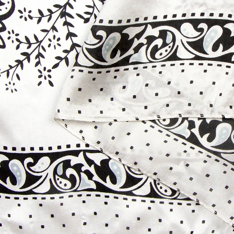 silk-scarf-85cm-7-01-paisley-2-4