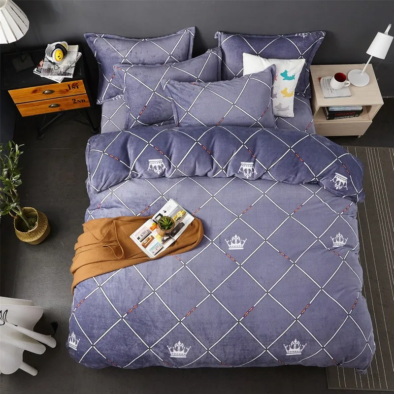 

4pcs Crystal Flannel The crown Bedding sets Winter Warm Fleece golden embroidery Duvet cover set Bed Sheet twin Queen King size