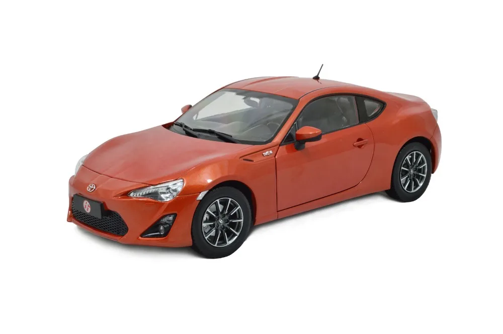 toyota_GT86_2013_orange_001