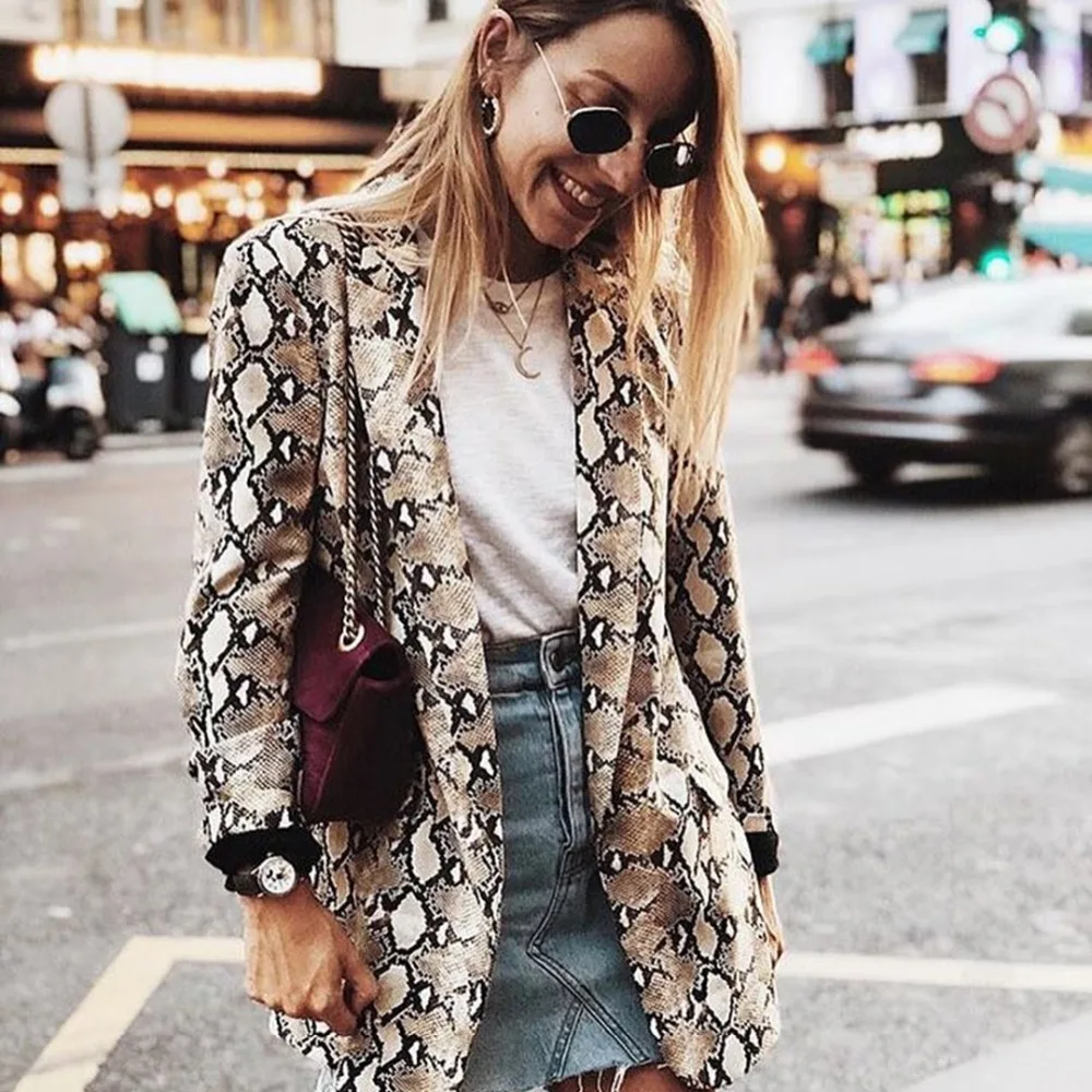 Women Vintage Snake Print Coats Turn down Collar Long Sleeve Coat Female Outerwear 2018 Fashion Casaco Feminine Jackets Women Vintage Snake Print Coats Turn down Collar Long Sleeve Coat Female Outerwear 2018 Fashion Casaco Feminine Jackets