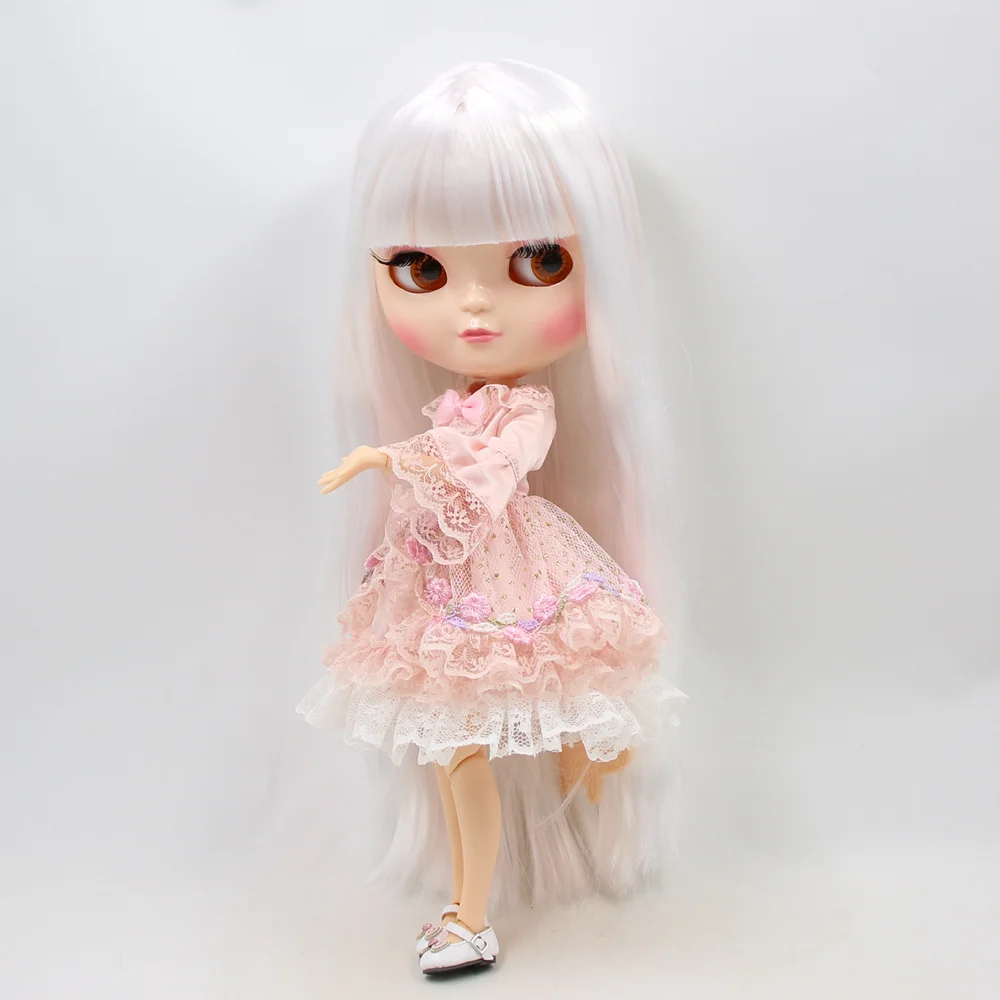 Neo Blythe Doll with White Hair, White Skin and Custom Jointed Body with Asian Look 4
