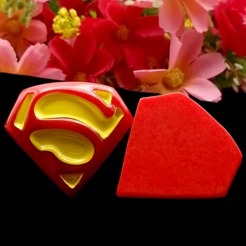 

50pcs/Lot 26x29mm Super Hero LOGO Resin Cabochons Flatbacks Crafts for Girls Hairbows Decoration Supply Crafts