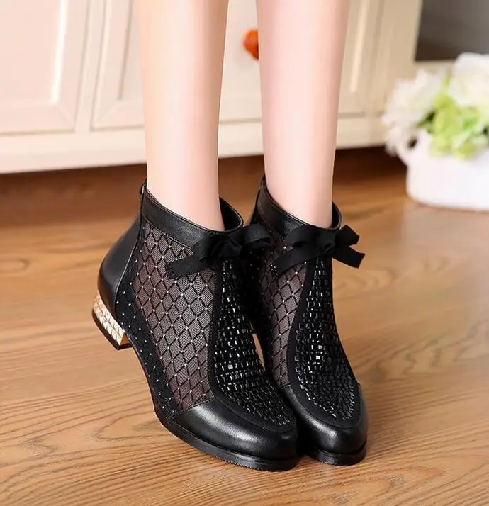 8143