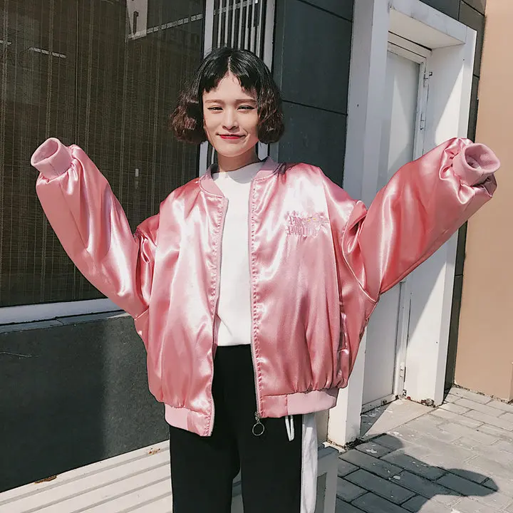 Весенние Новые корейские модные женские уличные куртки женские осенние Harajuku девушка розовая пантера мультфильм Вышивка атласная бейсбольная куртка