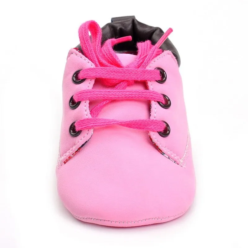 Детские Сникерсы для маленьких мальчиков сапоги и ботинки для девочек обувь новорожденных Bebe Мокасины Мягкие Moccs обувь первых ходунки