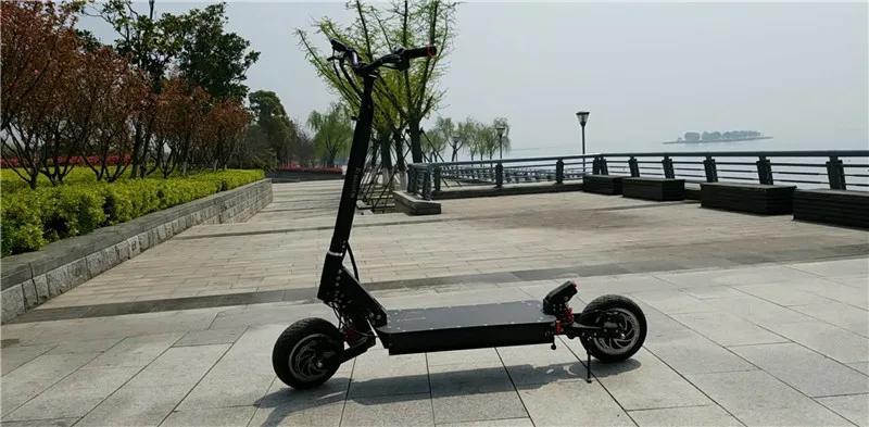 Best KWHEEL R7 60V Lithium Battery Electric Scooter Dual Motors 2800W E-scooter 3