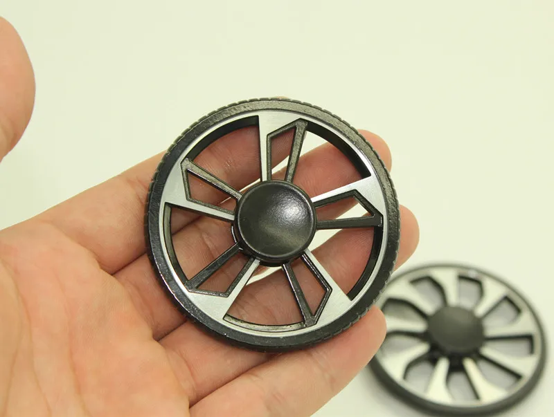 Новинка 2017 spinner круглый металлический spiner 5 минут Непоседа блесны колеса