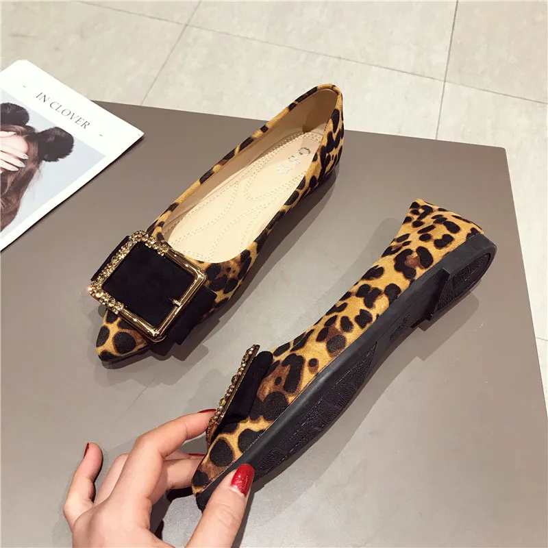 Г. новая весенняя обувь женская обувь на плоской подошве наивысшего качества женские лоферы леопардового цвета повседневная обувь с острым носком zapatos mujer