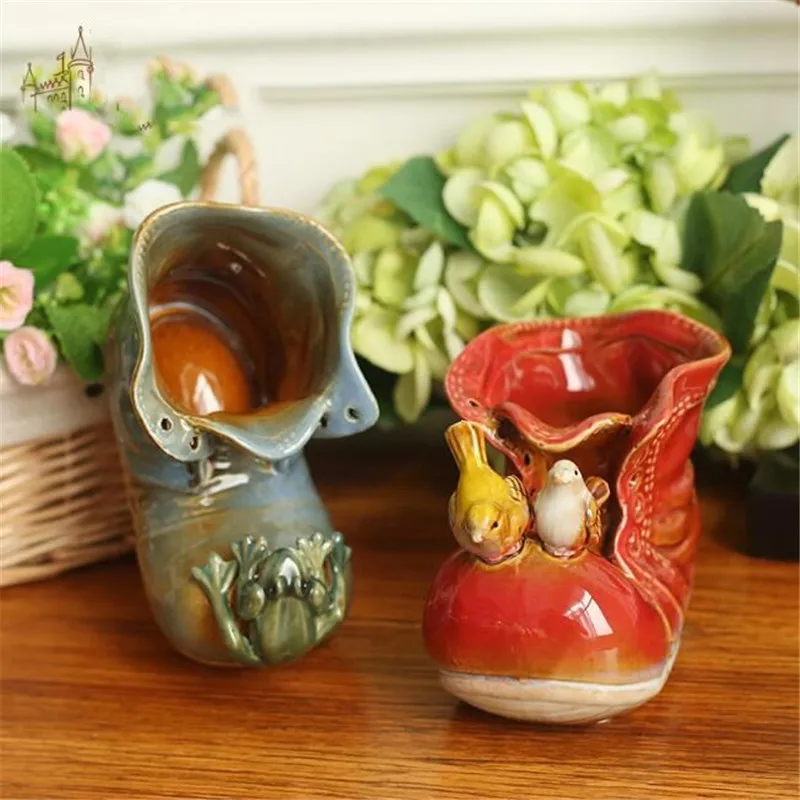Kopen Nieuwe Aankomen Creative Retro Keramische Laarzen Thuis Decoratieve Persoonlijkheid Kikkers Vogel en Schoenen Desktop Decoratie