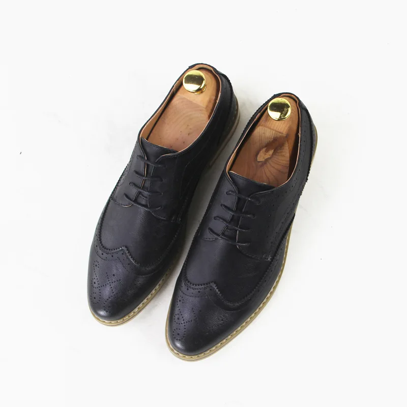 Bullock Carve/мужская кожаная обувь с острым носком Повседневная Мужская дышащая обувь на шнуровке в деловом стиле модная мужская обувь с перфорацией типа «броги» размеры 38-44 - Цвет: Gray