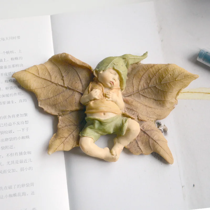 bonsai miniature figurines