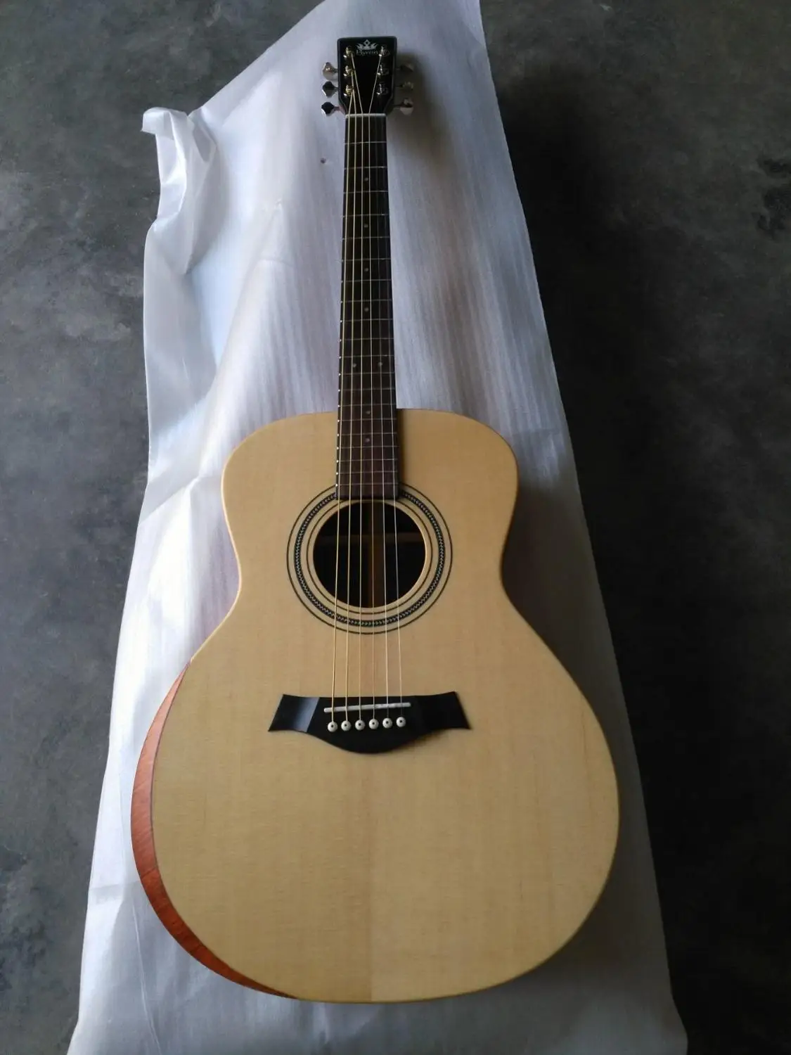 

free shipping OOO15 academy 12e style solid spruce armrest added Grand Auditorium Acoustic-Electric Guitar