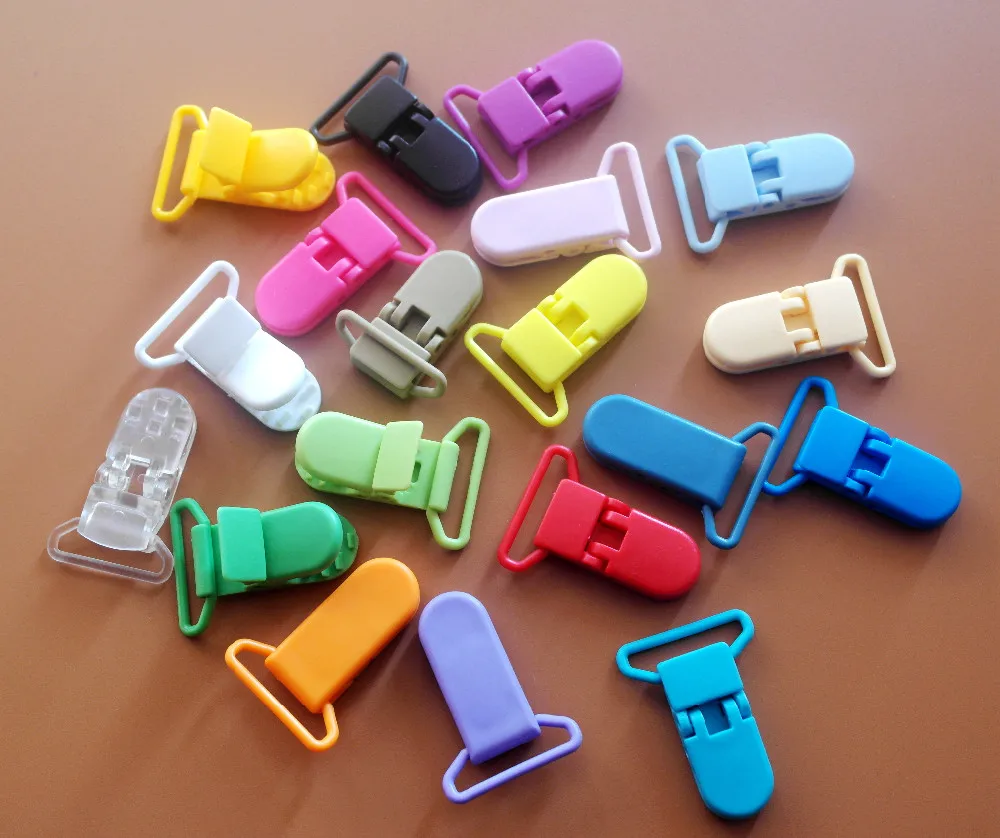 Cores Misturadas Pces 25mm d Forma Plástico Manequim Chupeta Clipes Suspender Pasta Soother Clipe Jacaré Sutoyuen Dhl 20 600 4 d forma plástico manequim chupeta clipes suspender