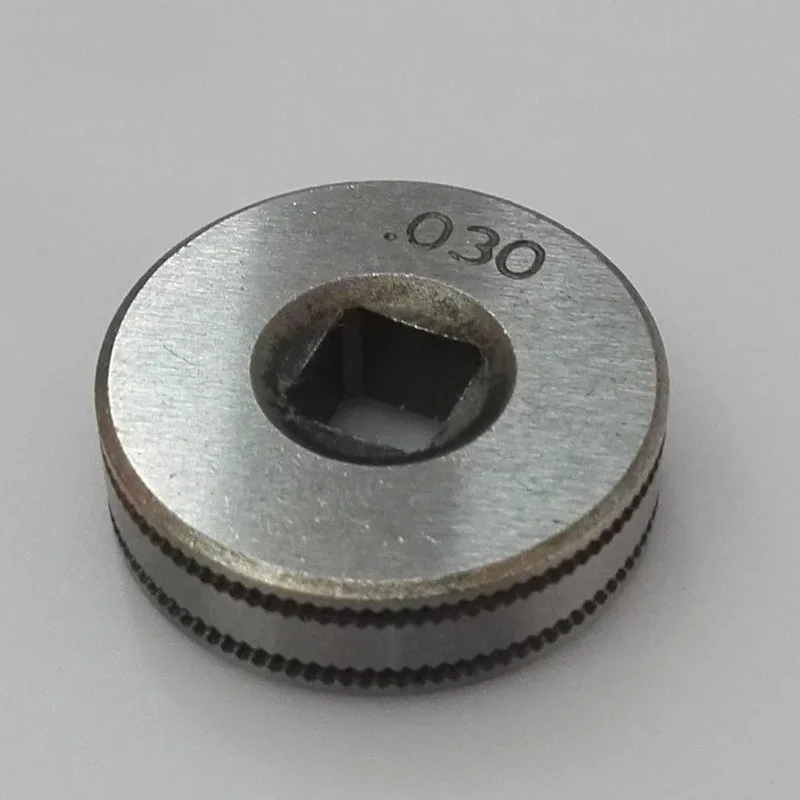 

Roll Parts Drive Roller Parts Mig Welder Wire Feed Drive 0.8-0.9 Kunrled-Groove .030"-.035" High quality Durable New