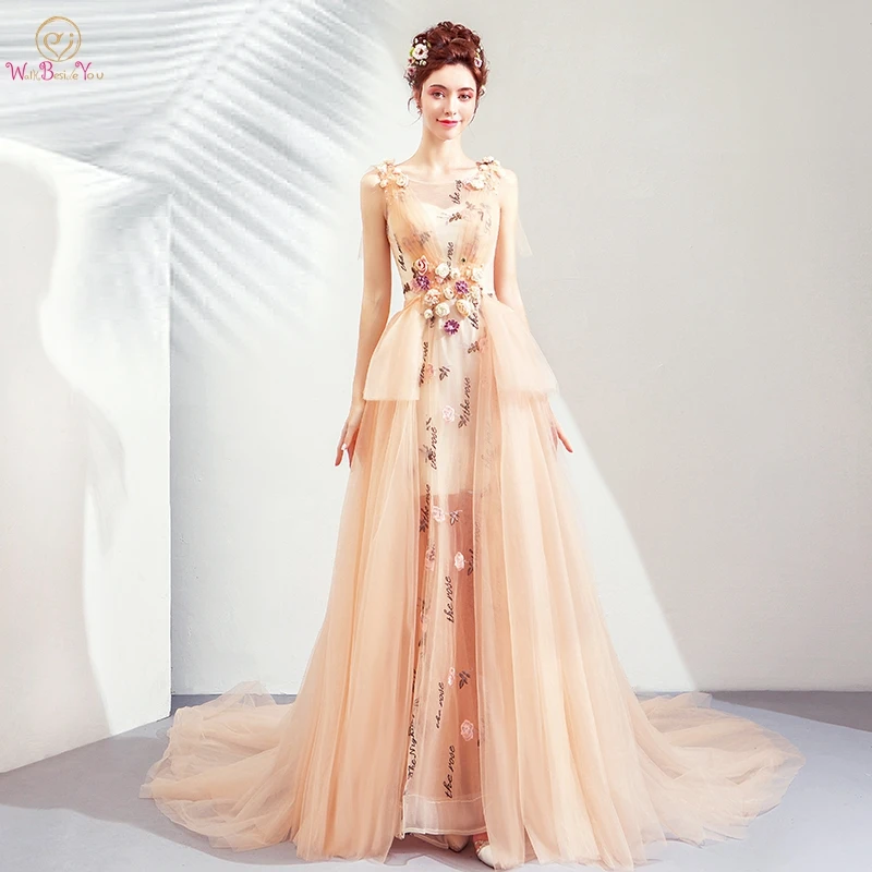 

Champagne Evening Dresses Flower Embroidery Sequined Crystal A Line Tulle Sleeveless Prom Party Formal Gowns with Court Train