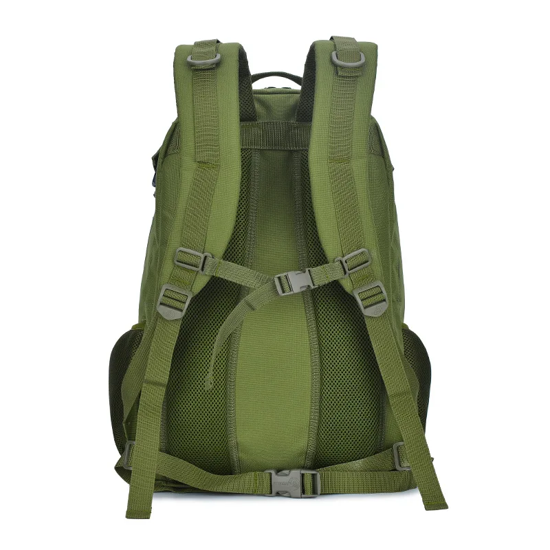 

The new 2018 multi-function tactical mountaineering BaoHu outer camouflage backpack bag bag