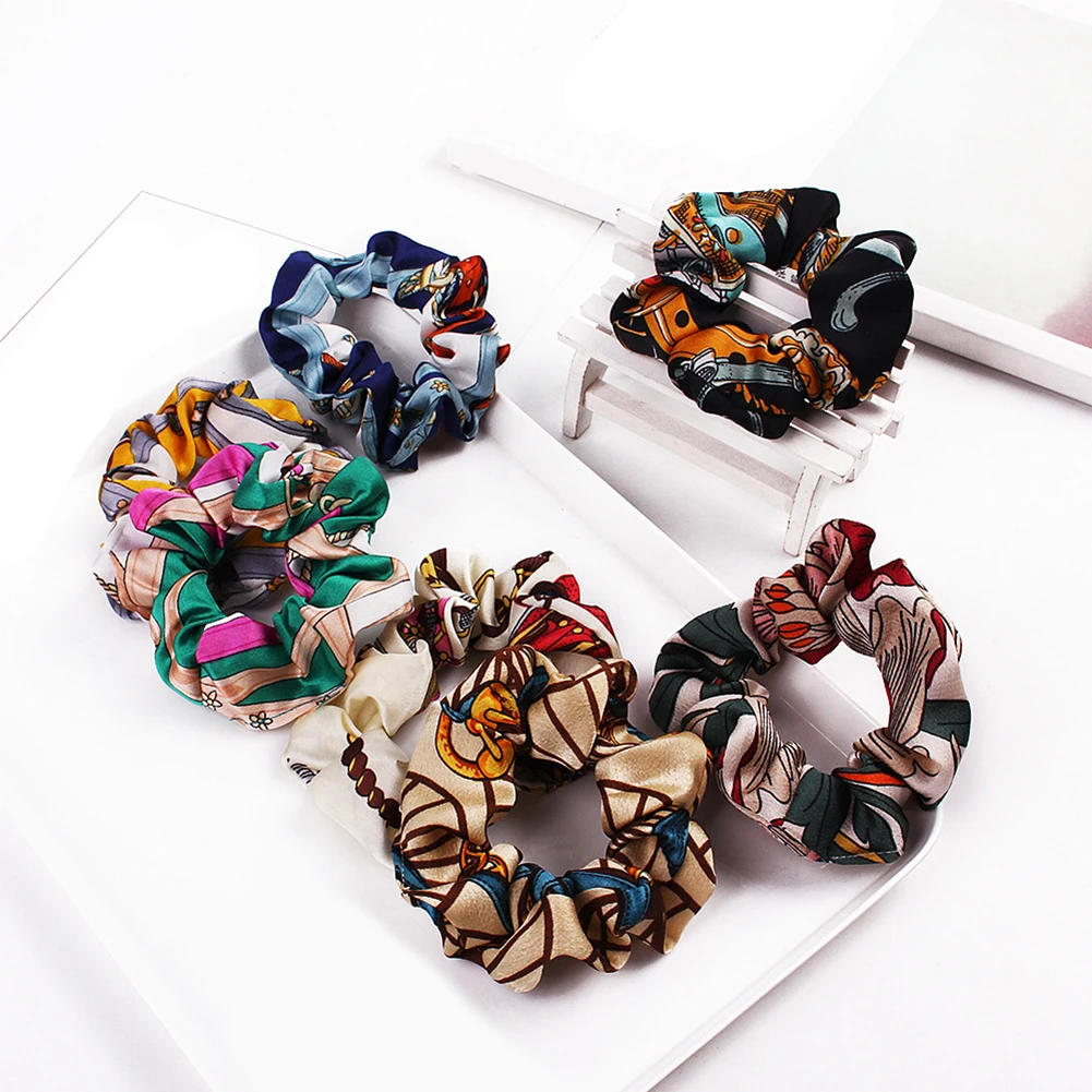 

2019 Striped Floral Printed Large Scrunchies Bohemian Fashion Women Printed Satin Ponytail Hair Rope Women Hair Accessories New