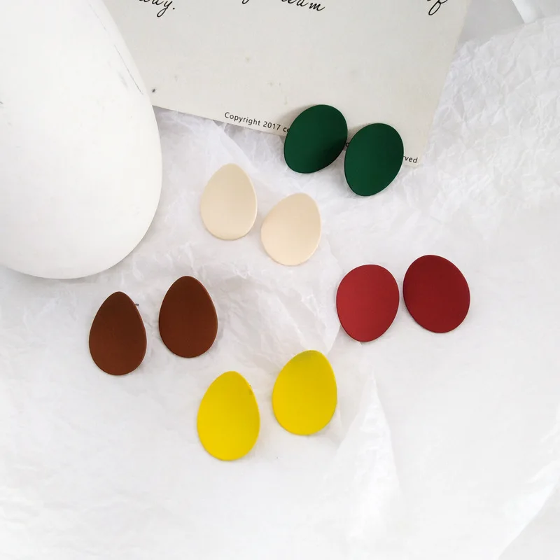 

IF YOU Korean Style Womens Stud Earrings Fashion Jewelry Metal Round Pendientes Girls Geometric Earring 2019 New Feeme Bijoux