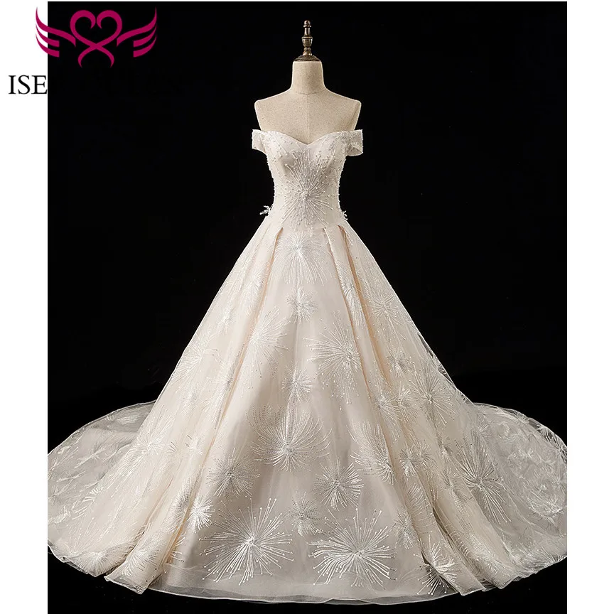 

Lustrous Satin Pearls Beading Cap Sleeves Exquisite Embroidery Lace up Champagne Bride Dresses Big Train European Stylish WX0022