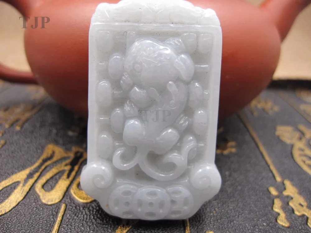 

Natural grade A jadeite carved copper PIXIU Sweater pendants jade with certificate together fine jewelry