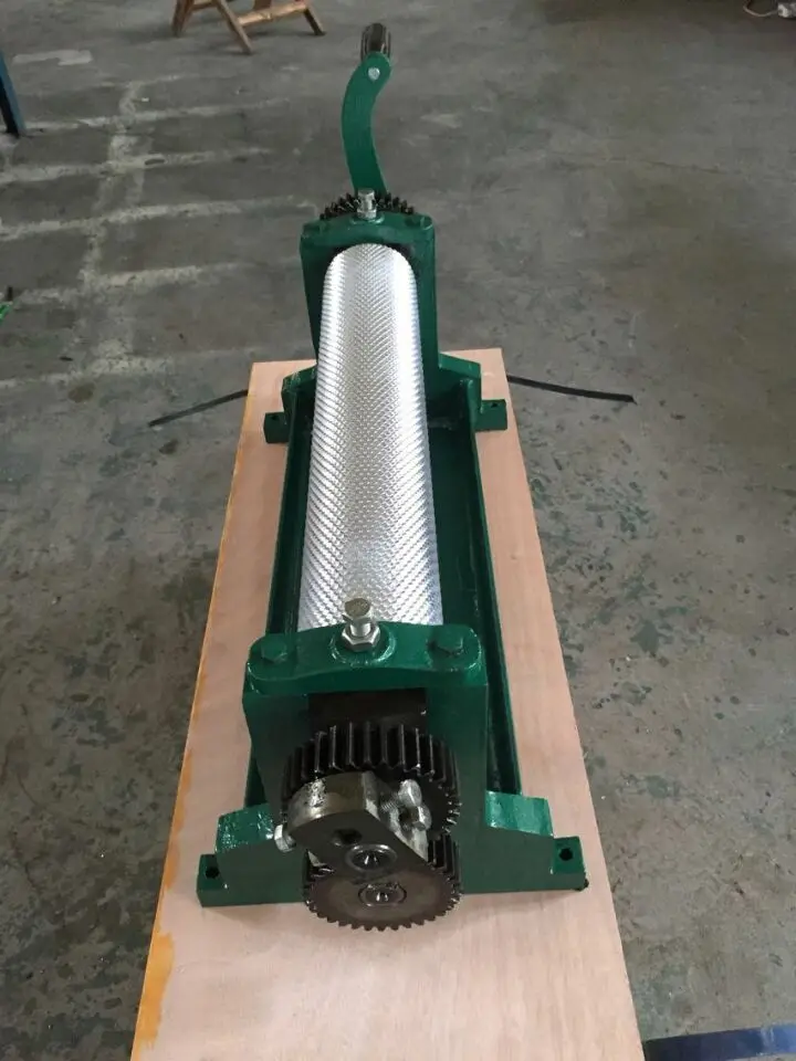 Hand Crank Beeswax engraving roller machine 75*250mmmachine machine