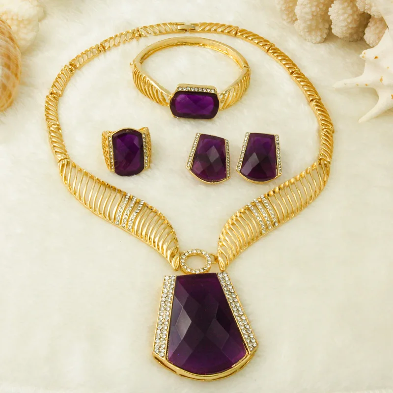 

CZ New Dubai Fashion Bride Jewelry Accessories Luxury Crystal Pendant Hollow Necklace Elegant Girl Gold Jewelry Set