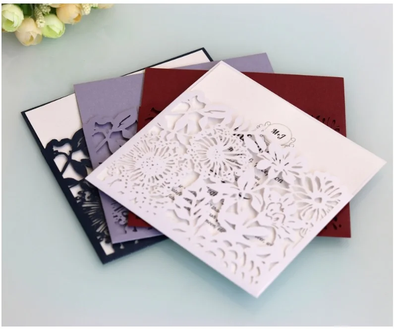 50 шт. лазерная резка, для свадьбы приглашения карты кружева цветок приглашает Бизнес День рождения поздравительные открытки темно синий фиолетовый красный