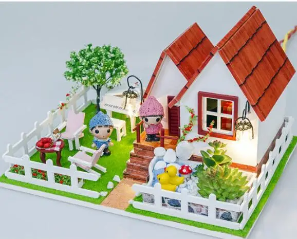 garden dollhouse