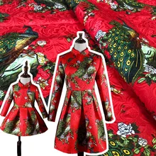 Жаккард Павлин узор Красный цифровой печати модная ткань платье одежда набивная ткань на заказ