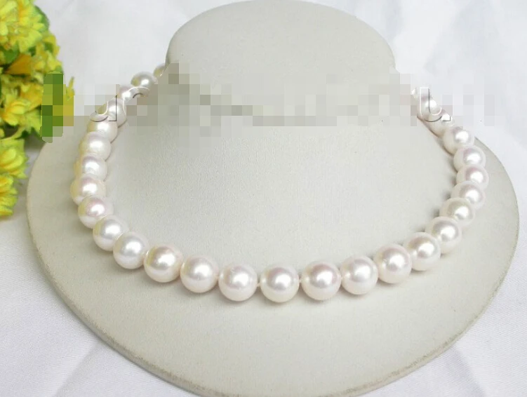 

FREE shipping>>>>>>natural AAA 13mm 17" round white pearls necklace 925sc clas j7510