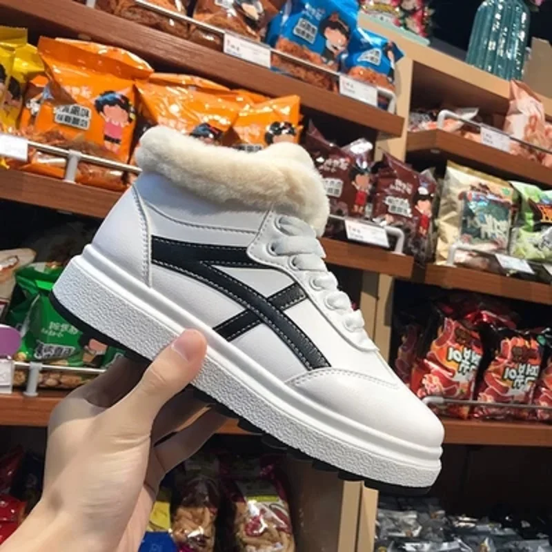 

2018 autumn and winter new Korean version plus velvet warm platform shoes students thick-soled lace-up casual shoes