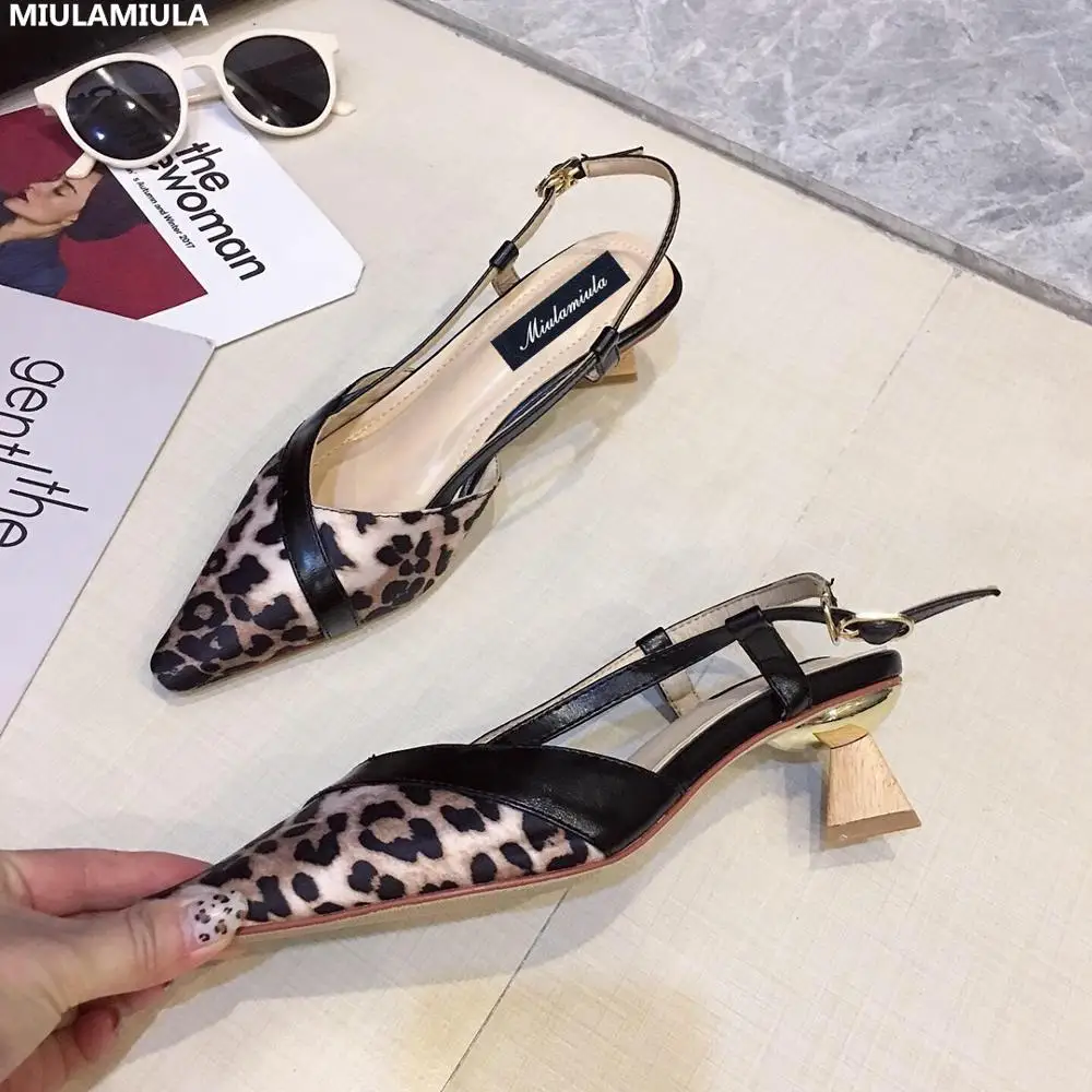 

MIULAMIULA Brand Designers 2019 Spring Autumn New Sexy Leopard Suede Pointed Sandals Female Strange Med Heels Lady Shoes Buckle