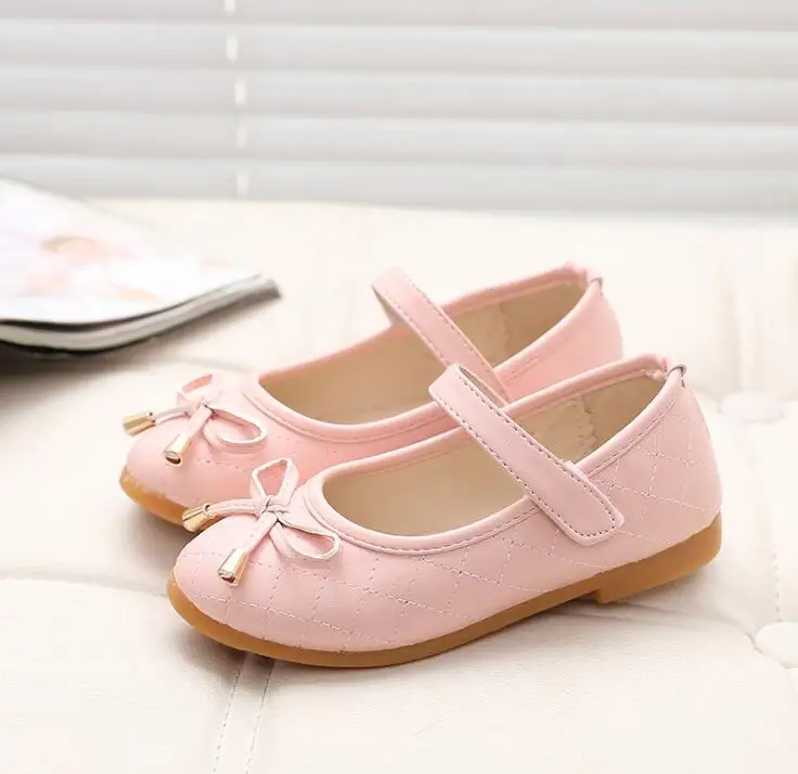 Тонкие туфли для девочек; коллекция года; новые весенние кожаные туфли принцессы на плоской подошве; детская обувь с бантом; весенне-осенние детские туфли на каждый день - Цвет: Розовый