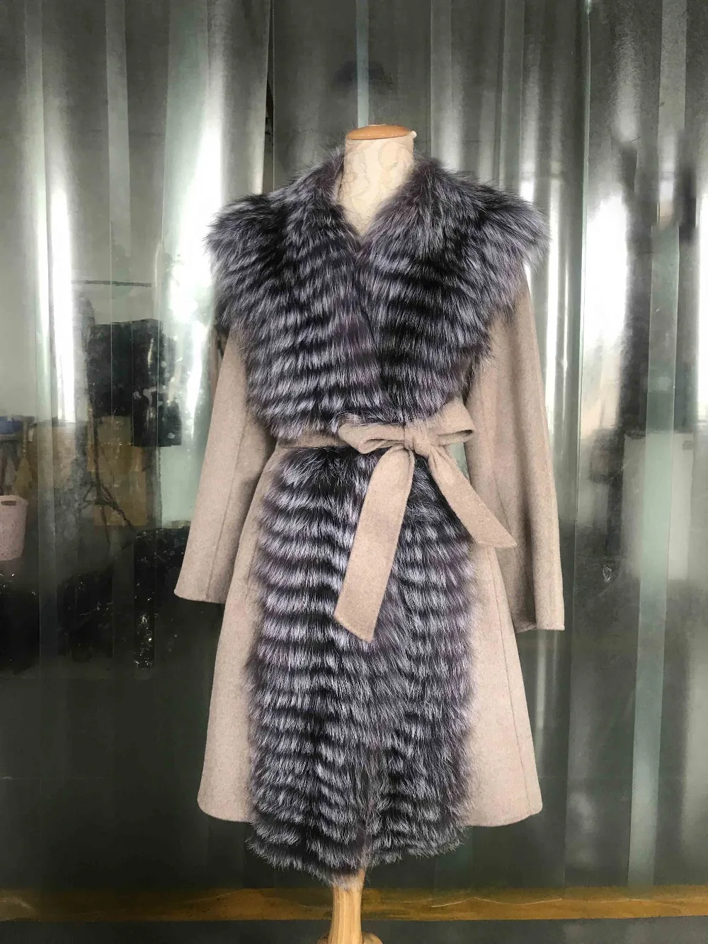 

Tatyana Furclub New Arrival Real Fur Coat Women With Big Long Silver Fox Fur Collar Winter Wool Skin Jacket Top Quality Fur Coat