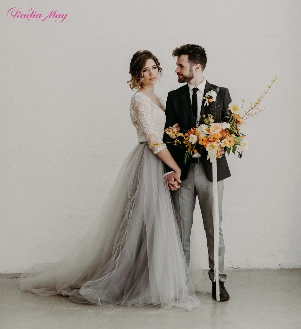 

Vintage Boho Lace 3/4 Long Sleeves Wedding Dress 2019 Elegant V-Neck Illusion Grey Tulle Beach Country Wedding Gowns Plus Size