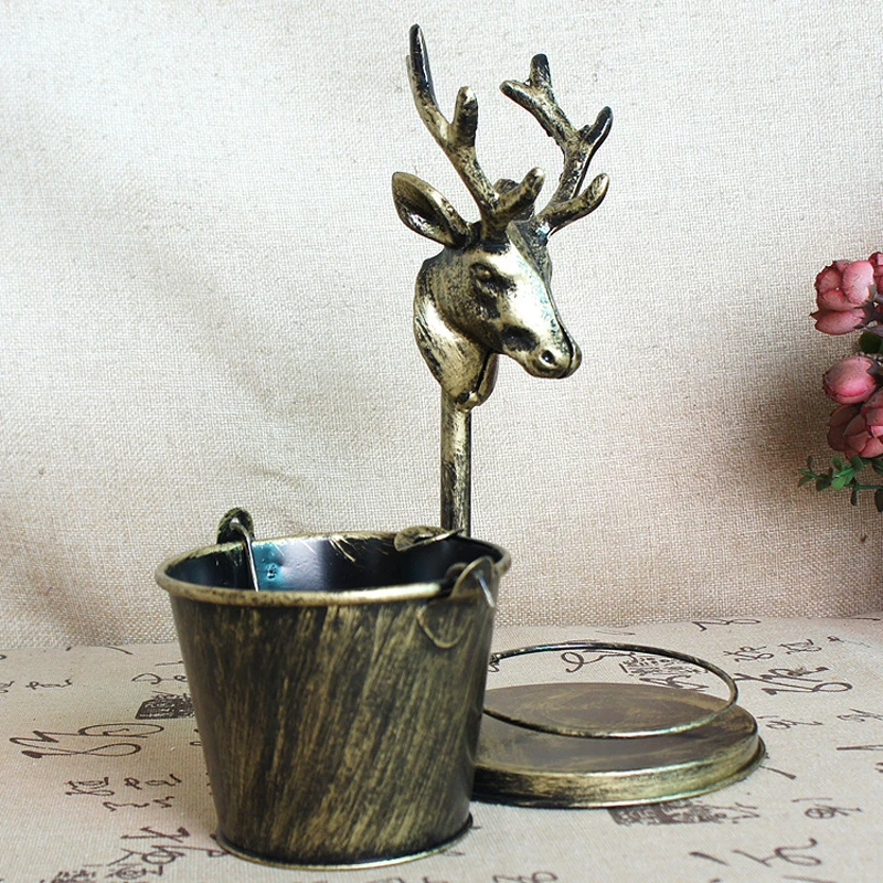 

Water-tap Deer Bird Shape Retro Ash Tray Holder Creative Wrought Iron Ashtray Home Desktop Decorative