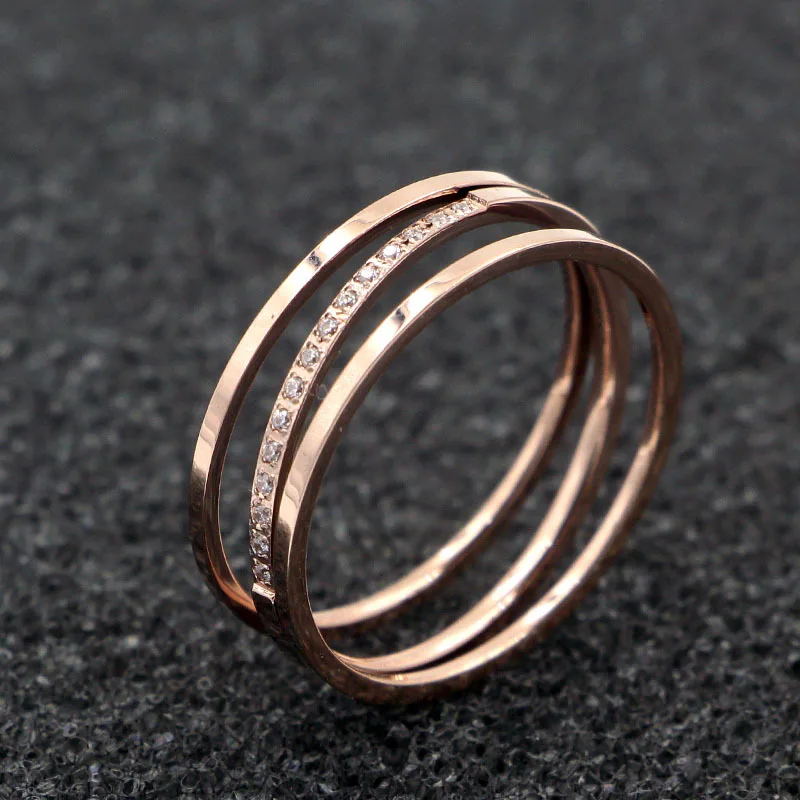 

Classic Style Three-dimensional Cross Diagonal Hand-embellished Zircon Ring 316 Stainless Steel Top Quality Woman Ring Jewelry