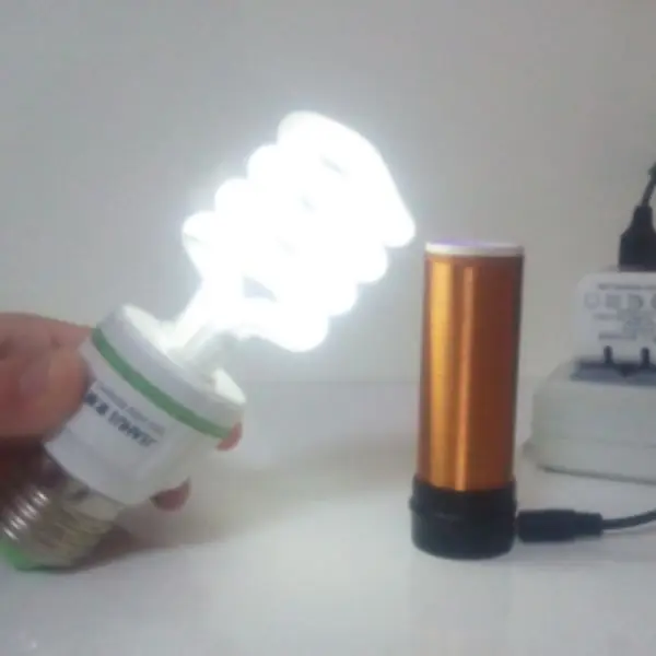 

Electronic toys / small Tesla coil / wireless transmission with lighting electronic production