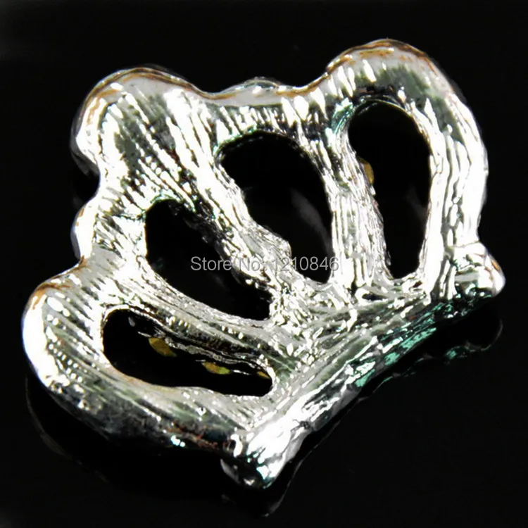 Рисунок 6 - Рождественская тиара на пуговицах